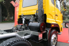 中国重汽成都商用车 力狮 350马力 8X4 9.6米自卸车(国六) 中国重汽成都商用车 力狮 350马力 8X4 9.6米自卸车(国六)