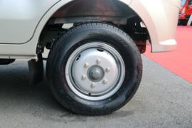 王牌W1&nbsp;自卸车底盘                                                图片