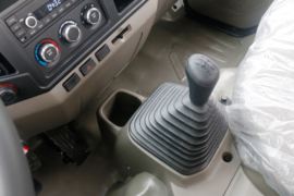 骐铃H300&nbsp;载货车驾驶室                                               图片