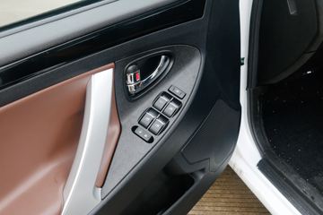 �������� T5 PLUS 2018�� ���ʰ� 2.8T���� 109���� ���� �ӳ����˫��Ƥ��ͼƬ