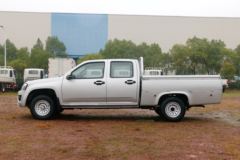 骐铃汽车 T100S 2018款 三面开创富版 2.8T柴油 109马力 两驱 双排皮卡