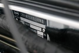 骐铃T100&nbsp;皮卡底盘                                                图片