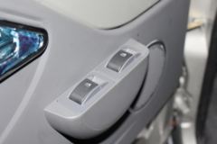 唐骏欧铃 赛菱F3系列 2.78T 3.08米单排纯电动厢式轻卡51.38kWh