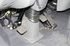 唐骏欧铃 K7系列 4X2 4.1米单排栏板轻卡(国六)