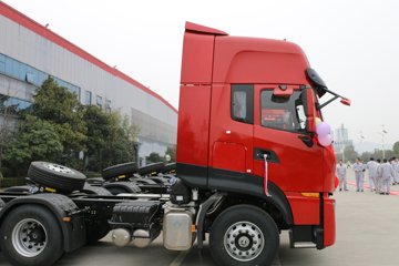 东风商用车 新天龙KL重卡 465马力 6X4牵引车(2.87速比)(DFH4250D)图片