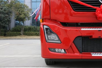 东风商用车 新天龙KL重卡 465马力 6X4牵引车(2.87速比)(DFH4250D)图片