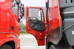 东风商用车 新天龙KL重卡 465马力 6X4牵引车(2.87速比)(DFH4250D)