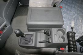 豪曼H5&nbsp;牵引车驾驶室                                               图片