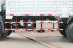 中国重汽 豪曼先锋H3 190马力 单排仓栅式轻卡(国六)