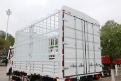 中国重汽 豪曼先锋H3 190马力 单排仓栅式轻卡(国六)