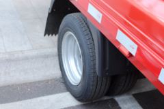 凯马 锐航X1 1.5L 113马力 汽油 2.92米双排栏板微卡(国六)(KMC1031Q318S6)