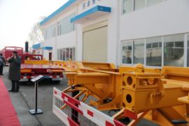 40英尺系列&nbsp;集装箱式半挂车外观图片