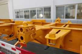 40英尺系列&nbsp;集装箱式半挂车外观图片