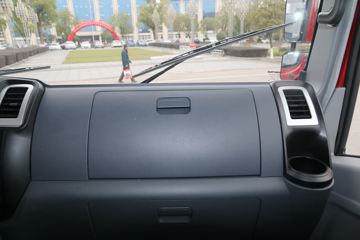 �й����� ����H3 129���� 4X2 �泵��(8��)ͼƬ