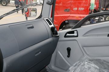 �й����� ����H3 129���� 4X2 �泵��(8��)ͼƬ