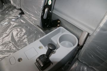 �й����� ����H3 129���� 4X2 �泵��(8��)ͼƬ