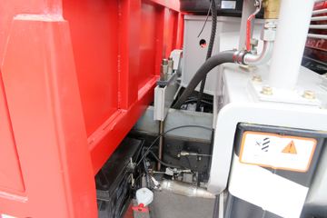 �й����� ����H3 129���� 4X2 �泵��(8��)ͼƬ