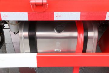 �й����� ����H3 129���� 4X2 �泵��(8��)ͼƬ