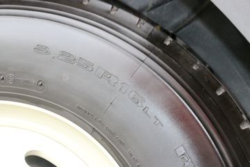�й����� ����H3 129���� 4X2 �泵��(8��)ͼƬ
