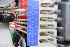 豪曼H3(先锋)&nbsp;随车吊上装图片