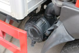 重汽豪曼底盘&nbsp;爆破器材运输车底盘图片