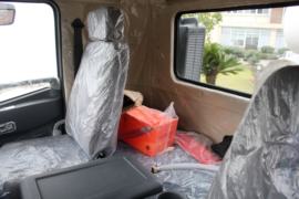 豪曼H5&nbsp;混凝土搅拌车驾驶室                                               图片