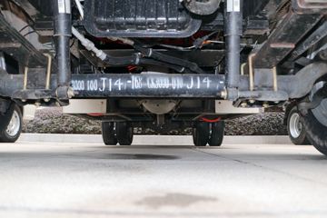 ������Խ �±�MINI 3.2T 2.8�׵��Ŵ��綯��ʽ΢��(������)44.03kWhͼƬ