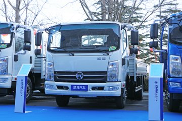 凯马 凯捷M6 4.16米单排栏板载货车(国六)