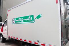 长安跨越王X3 3.5T 3.19米单排纯电动厢式微卡53kWh