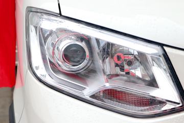 ������Խ��X3 3.5T 3.19�׵��Ŵ��綯��ʽ΢��53kWhͼƬ