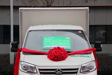 ������Խ��X3 3.5T 3.19�׵��Ŵ��綯��ʽ΢��53kWhͼƬ