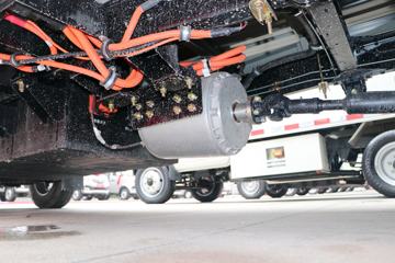 ������Խ��X3 3.5T 3.19�׵��Ŵ��綯��ʽ΢��53kWhͼƬ