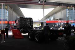 解放 J6重卡 390马力 6X6 载货车(底盘)(CA2250P66K24TL2E)
