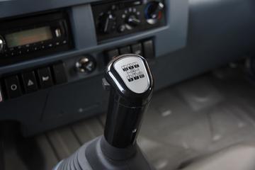 �������� 7ϵ 140���� 4X2 4.5����ж��(ƽͷ)ͼƬ