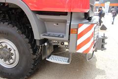 奔驰 Actros重卡 610马力 6X6 大件牵引车(型号4060)