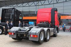 奔驰 Actros重卡 410马力 6X2牵引车(型号2644)