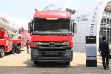 奔驰 Actros重卡 410马力 6X2牵引车(型号2644)