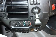 达夫 CF系列重卡 340马力 8X4 8.6米自卸车(CF85)