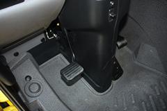 达夫 CF系列重卡 340马力 8X4 8.6米自卸车(CF85)