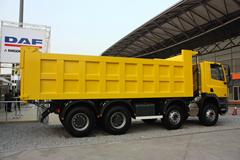 达夫 CF系列重卡 340马力 8X4 8.6米自卸车(CF85)