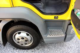 达夫LF&nbsp;载货车底盘                                                图片