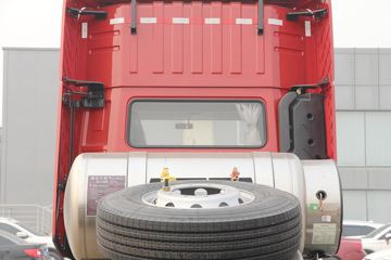 �������ó� �����ؿ� 440���� 6X4 LNGǣ����(EQ4250GD5N1)ͼƬ