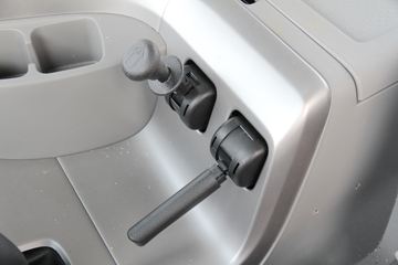 �������ó� �����ؿ� 440���� 6X4 LNGǣ����(EQ4250GD5N1)ͼƬ