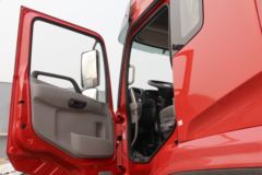 东风商用车 天龙重卡 440马力 6X4 LNG牵引车(EQ4250GD5N1) 东风商用车 天龙重卡 440马力 6X4 LNG牵引车(EQ4250GD5N1)