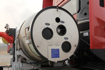 �������ó� �����ؿ� 440���� 6X4 LNGǣ����(EQ4250GD5N1)ͼƬ