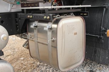 �������ó� �����ؿ� 440���� 6X4 LNGǣ����(EQ4250GD5N1)ͼƬ