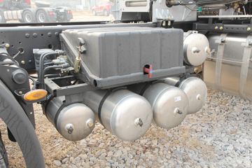 �������ó� �����ؿ� 440���� 6X4 LNGǣ����(EQ4250GD5N1)ͼƬ