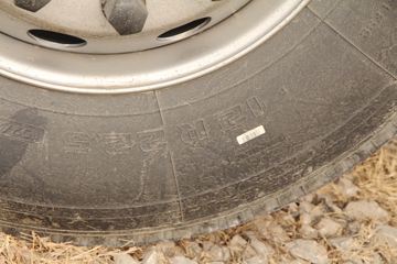 �������ó� �����ؿ� 440���� 6X4 LNGǣ����(EQ4250GD5N1)ͼƬ