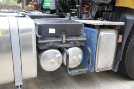 汉马H6&nbsp;牵引车底盘                                                图片