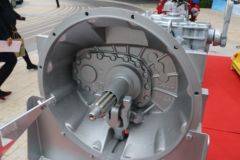 汉马12SOB2250 12挡 手动挡变速箱